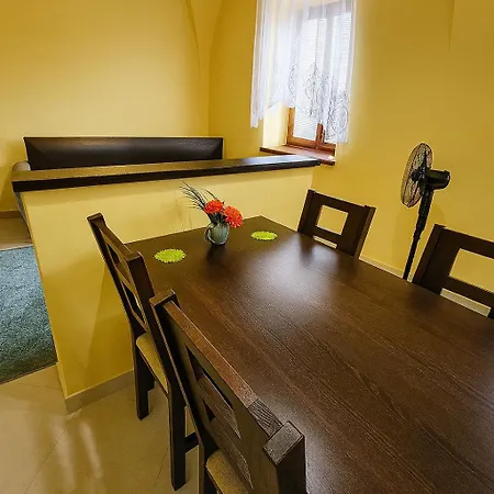 Great Location In The Centre Of Daire Kösice