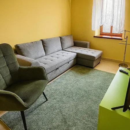 Great Location In The Centre Of Apartment